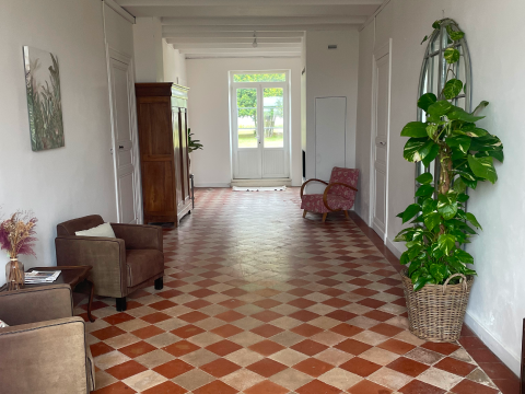 entree du logis de belevue